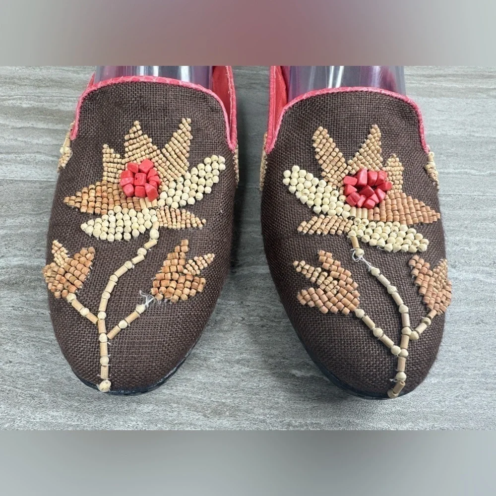 NEW* Beverly Feldman Beaded Canvas with Pink Snakeskin Trim Mules Womens Size 8 - Picture 2 of 12